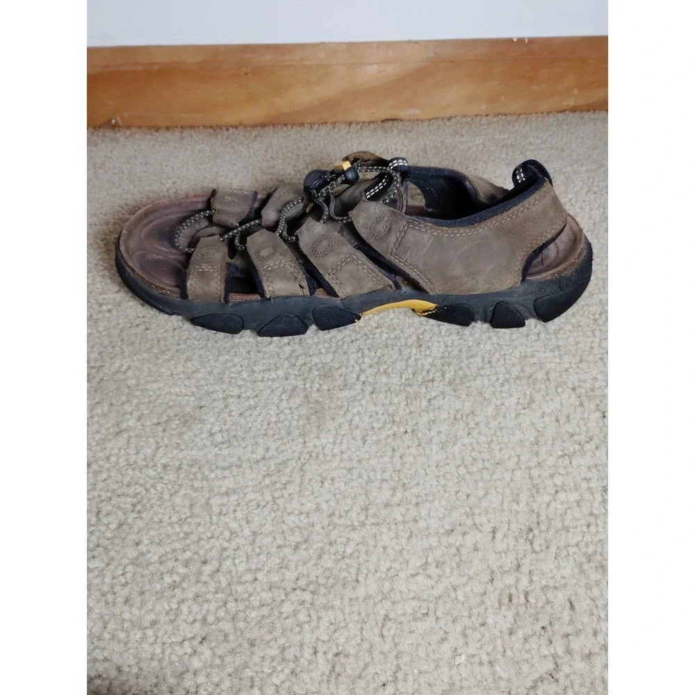 KEEN Daytona II Leather Fisherman Sandals Brown Men's 10.5 Comfort Outdoor Beach